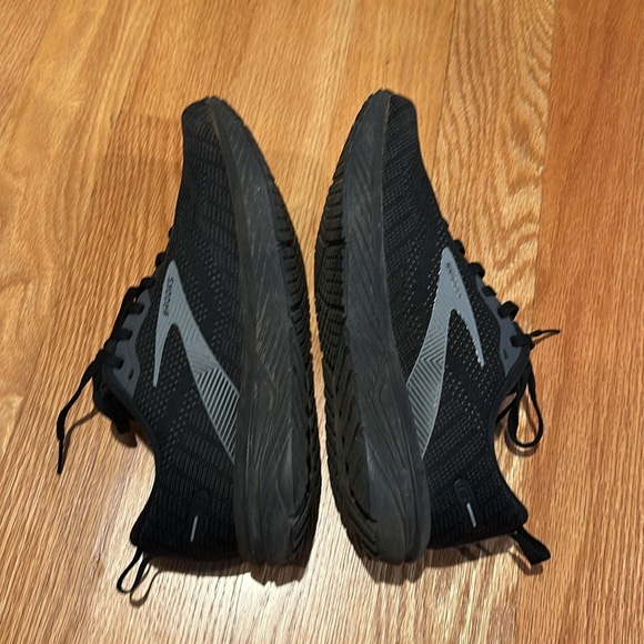 Brooks sneakers size 10 - Picture 3 of 4